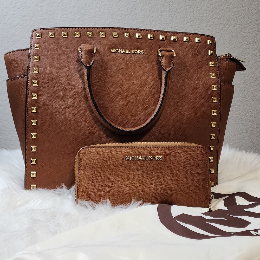 Michael Kors Selma Stud Large And Matching Wallet - image 1